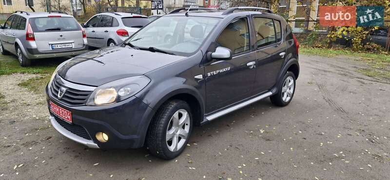 Позашляховик / Кросовер Dacia Sandero StepWay 2012 в Красилові