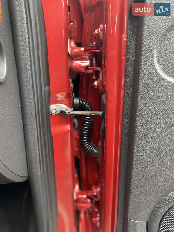 Позашляховик / Кросовер Dacia Sandero StepWay 2011 в Хоролі фото 31 Позашляховик / Кросовер Dacia Sandero StepWay 2011 в Хоролі