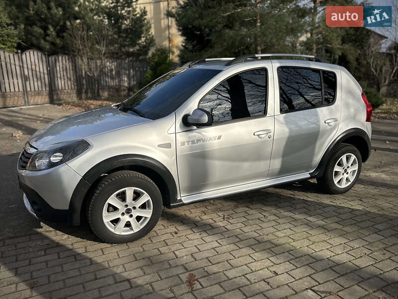 Внедорожник / Кроссовер Dacia Sandero StepWay 2012 в Сумах фото 6 Внедорожник / Кроссовер Dacia Sandero StepWay 2012 в Сумах