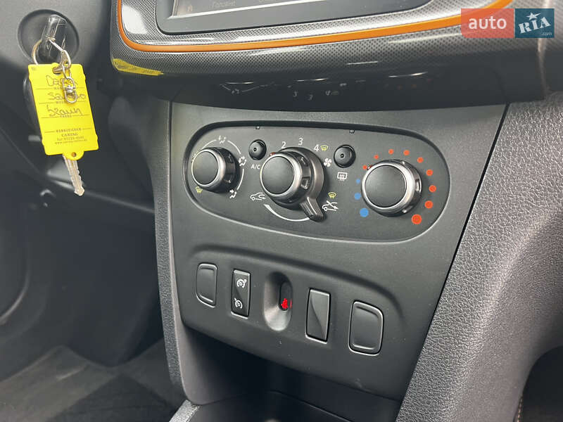 Внедорожник / Кроссовер Dacia Sandero StepWay 2017 в Луцке