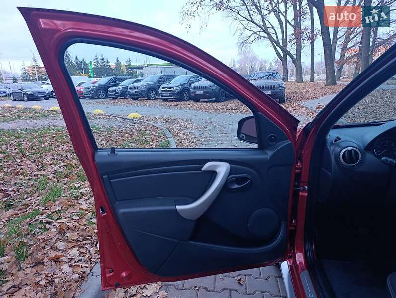 Внедорожник / Кроссовер Dacia Sandero StepWay 2010 в Полтаве