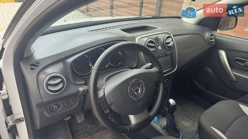 Внедорожник / Кроссовер Dacia Sandero StepWay 2014 в Харькове