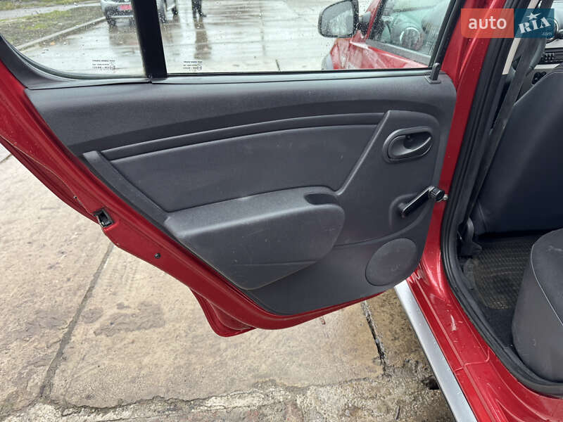 Позашляховик / Кросовер Dacia Sandero StepWay 2012 в Кролевці