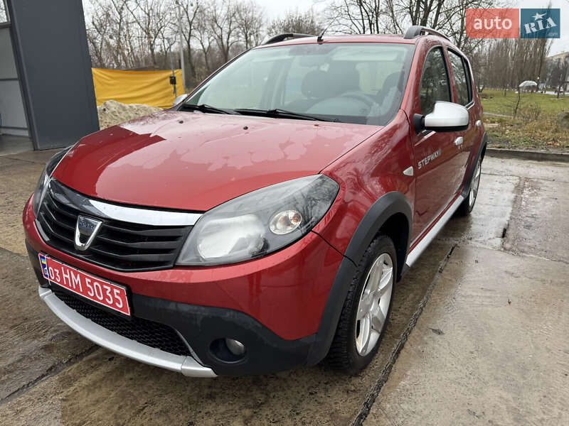 Позашляховик / Кросовер Dacia Sandero StepWay 2012 в Кролевці