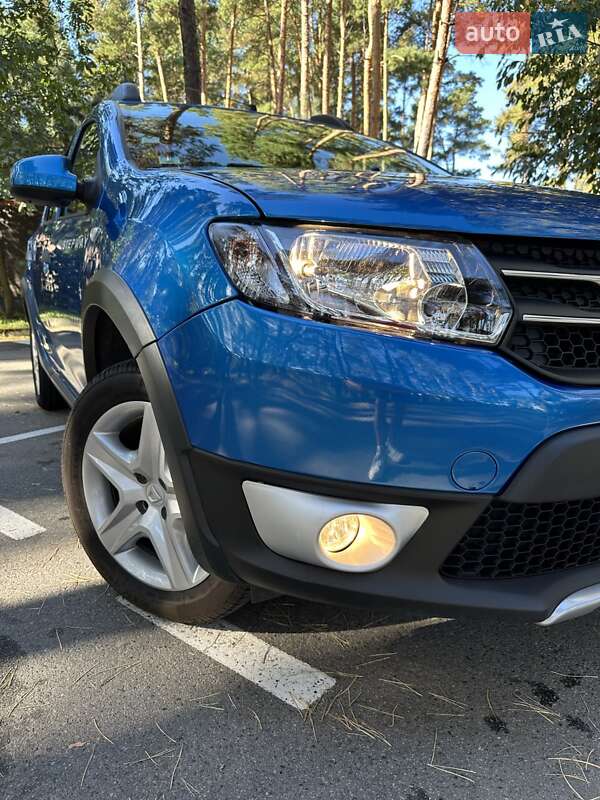 Позашляховик / Кросовер Dacia Sandero StepWay 2016 в Білогородці