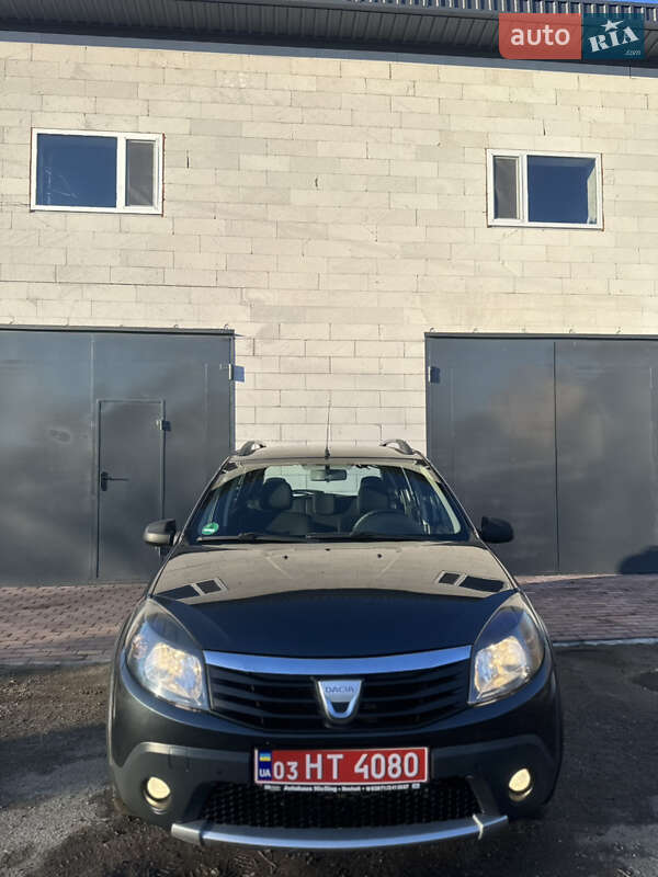 Позашляховик / Кросовер Dacia Sandero StepWay 2010 в Хоролі