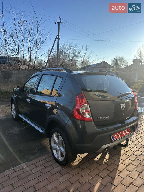 Позашляховик / Кросовер Dacia Sandero StepWay 2010 в Хоролі