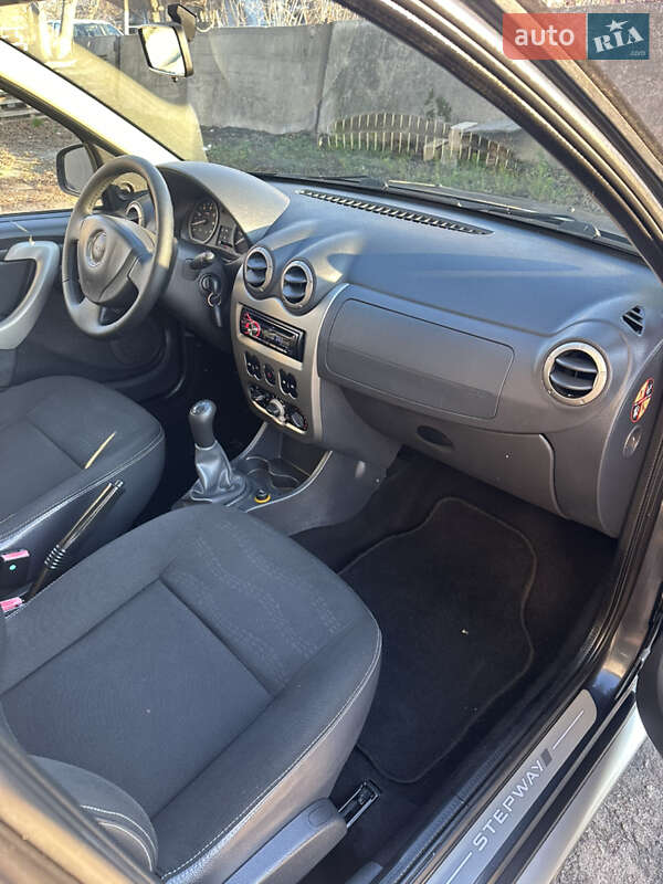 Позашляховик / Кросовер Dacia Sandero StepWay 2010 в Хоролі