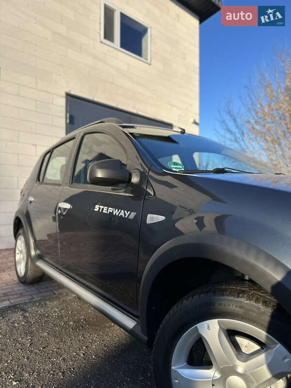 Позашляховик / Кросовер Dacia Sandero StepWay 2010 в Хоролі