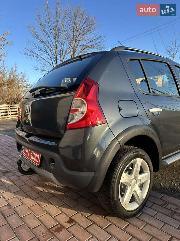 Позашляховик / Кросовер Dacia Sandero StepWay 2010 в Хоролі