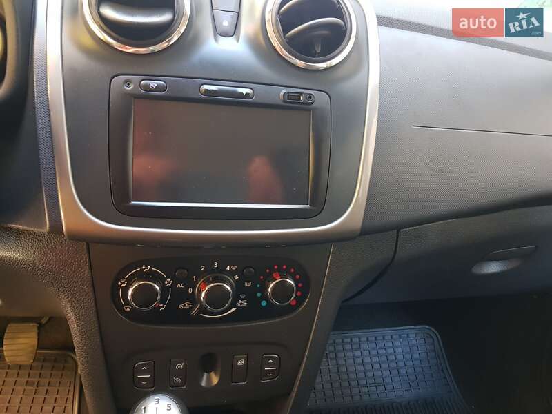 Внедорожник / Кроссовер Dacia Sandero StepWay 2014 в Чернигове