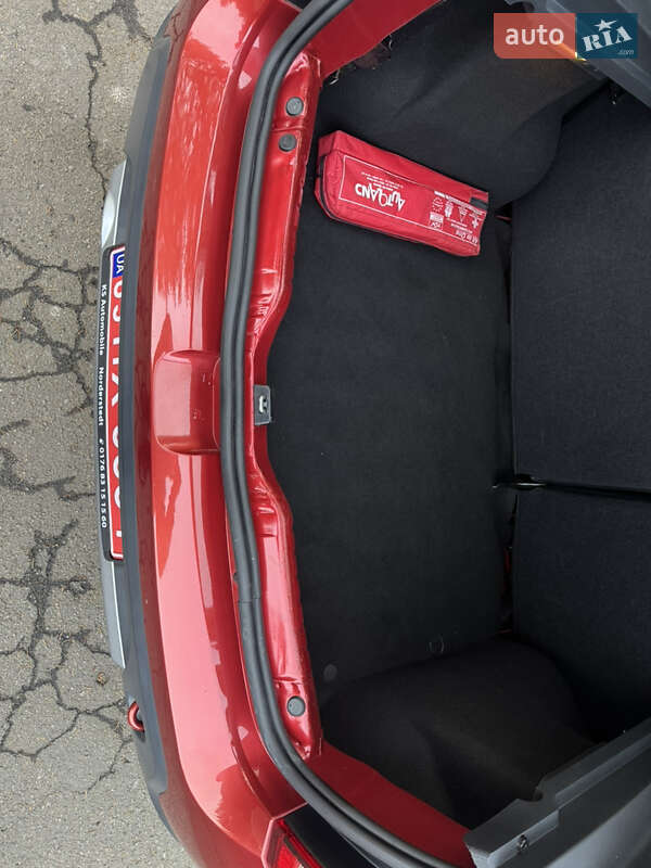 Позашляховик / Кросовер Dacia Sandero StepWay 2011 в Умані фото 16 Позашляховик / Кросовер Dacia Sandero StepWay 2011 в Умані