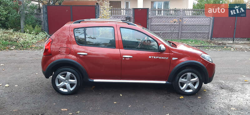 Позашляховик / Кросовер Dacia Sandero StepWay 2012 в Чернігові