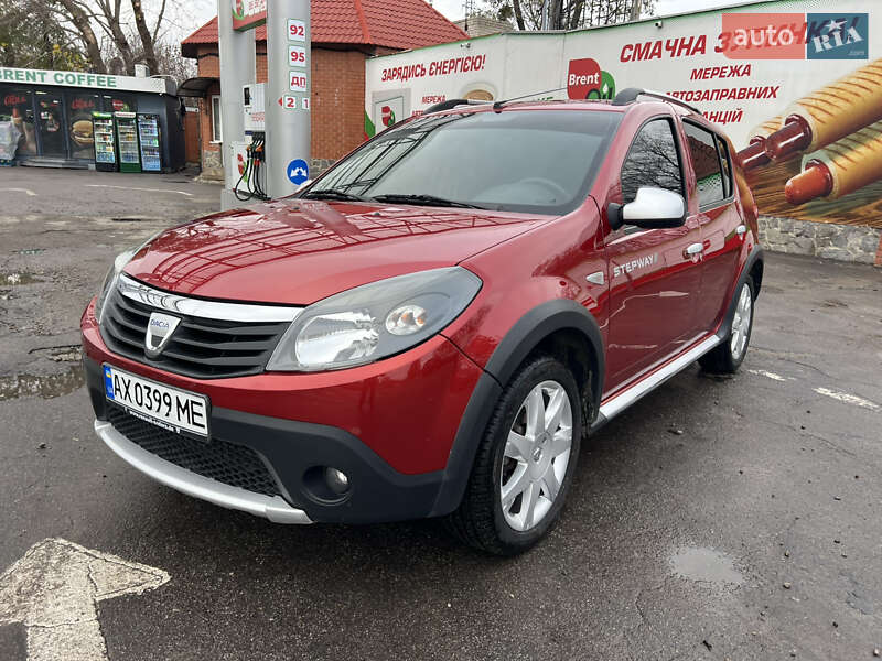 Хетчбек Dacia Sandero StepWay 2012 в Харкові