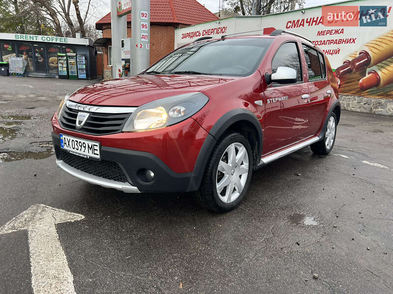 Хетчбек Dacia Sandero StepWay 2012 в Харкові