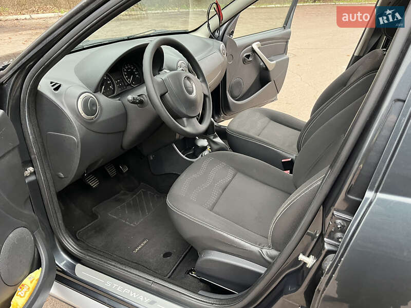 Внедорожник / Кроссовер Dacia Sandero StepWay 2011 в Радивилове фото 110 Внедорожник / Кроссовер Dacia Sandero StepWay 2011 в Радивилове