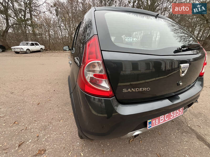 Внедорожник / Кроссовер Dacia Sandero StepWay 2011 в Радивилове фото 128 Внедорожник / Кроссовер Dacia Sandero StepWay 2011 в Радивилове