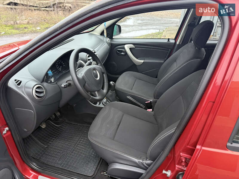 Внедорожник / Кроссовер Dacia Sandero StepWay 2010 в Слобожанском