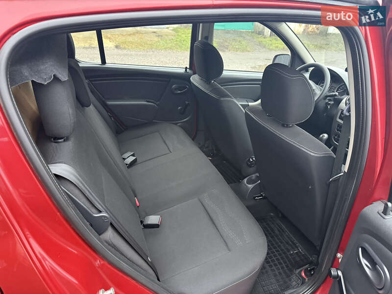 Внедорожник / Кроссовер Dacia Sandero StepWay 2010 в Слобожанском