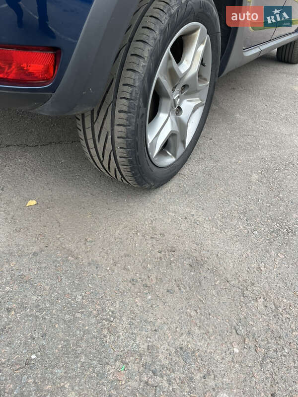 Внедорожник / Кроссовер Dacia Sandero StepWay 2017 в Дубно