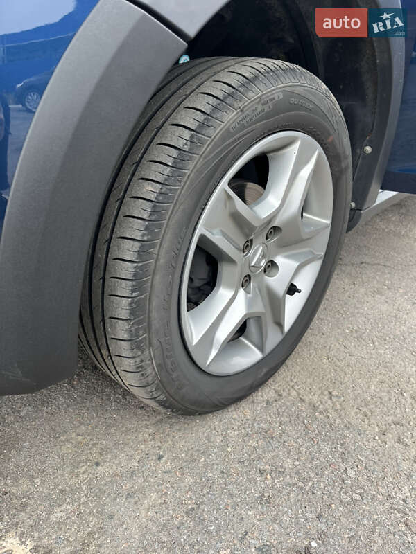 Внедорожник / Кроссовер Dacia Sandero StepWay 2017 в Дубно