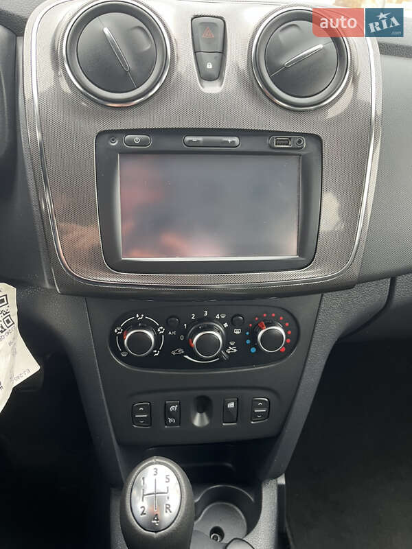 Внедорожник / Кроссовер Dacia Sandero StepWay 2017 в Дубно