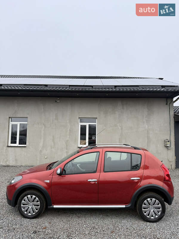 Внедорожник / Кроссовер Dacia Sandero StepWay 2011 в Луцке фото 16 Внедорожник / Кроссовер Dacia Sandero StepWay 2011 в Луцке