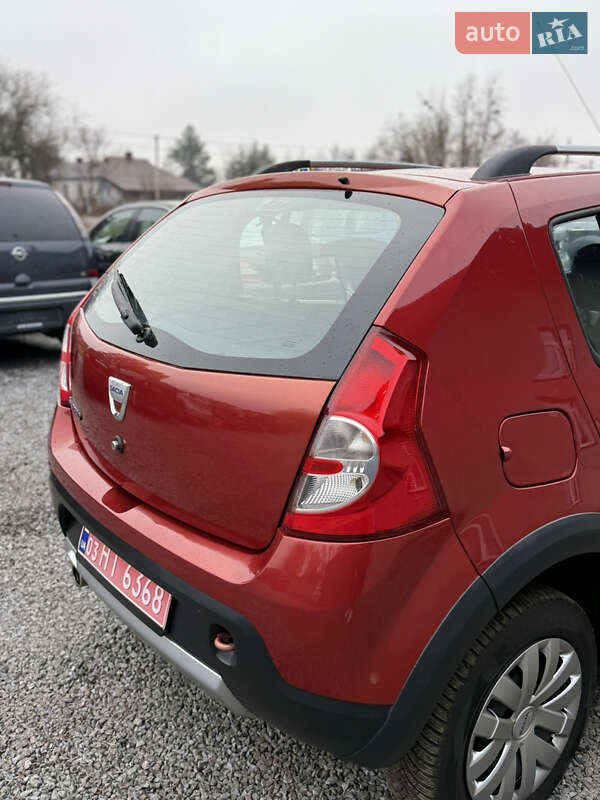 Внедорожник / Кроссовер Dacia Sandero StepWay 2011 в Луцке фото 40 Внедорожник / Кроссовер Dacia Sandero StepWay 2011 в Луцке