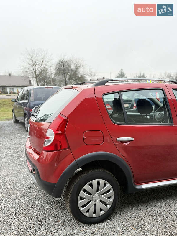 Внедорожник / Кроссовер Dacia Sandero StepWay 2011 в Луцке фото 52 Внедорожник / Кроссовер Dacia Sandero StepWay 2011 в Луцке