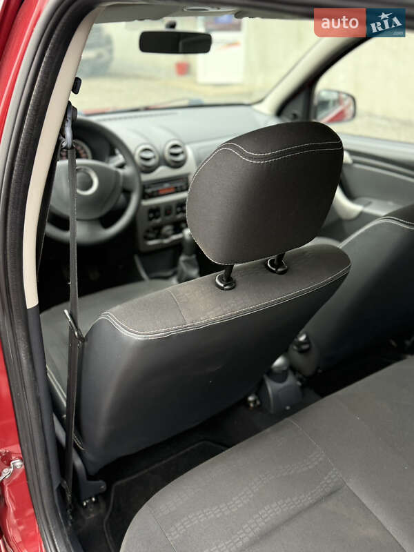 Внедорожник / Кроссовер Dacia Sandero StepWay 2011 в Луцке фото 91 Внедорожник / Кроссовер Dacia Sandero StepWay 2011 в Луцке