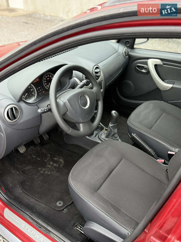 Внедорожник / Кроссовер Dacia Sandero StepWay 2011 в Луцке фото 98 Внедорожник / Кроссовер Dacia Sandero StepWay 2011 в Луцке
