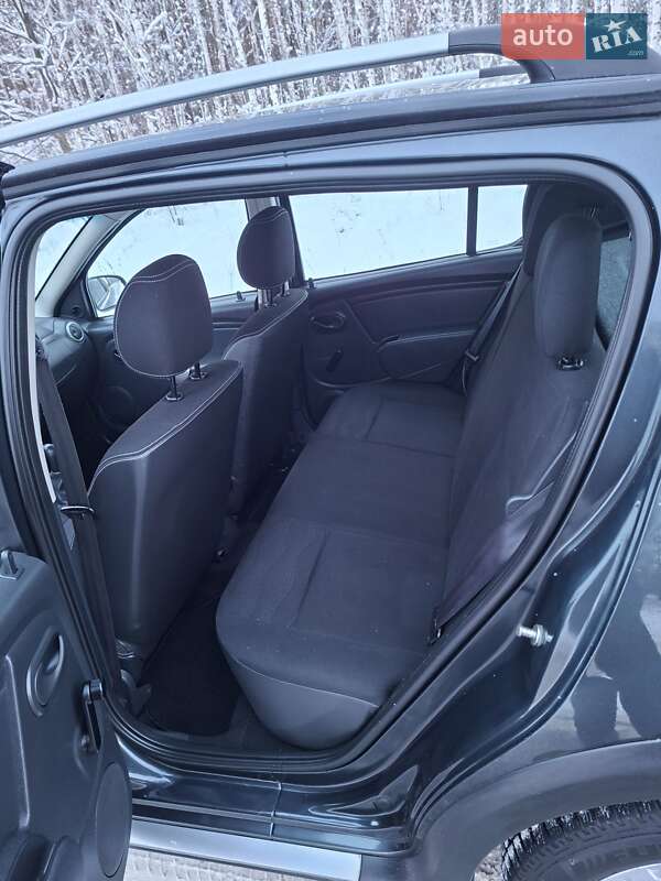 Внедорожник / Кроссовер Dacia Sandero StepWay 2010 в Кролевце фото 38 Внедорожник / Кроссовер Dacia Sandero StepWay 2010 в Кролевце