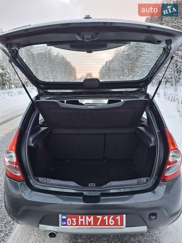 Внедорожник / Кроссовер Dacia Sandero StepWay 2010 в Кролевце фото 34 Внедорожник / Кроссовер Dacia Sandero StepWay 2010 в Кролевце