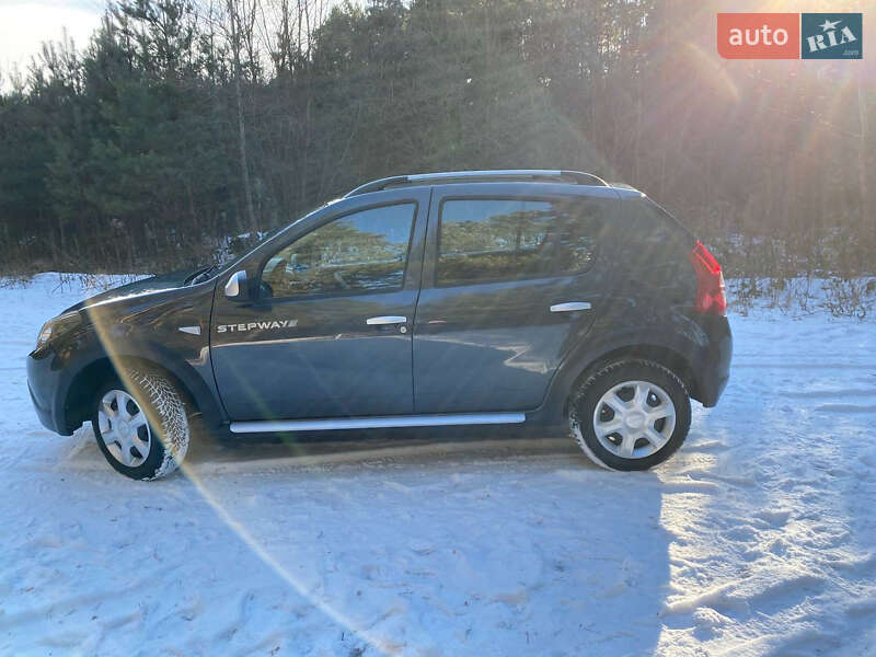 Внедорожник / Кроссовер Dacia Sandero StepWay 2012 в Радивилове фото 34 Внедорожник / Кроссовер Dacia Sandero StepWay 2012 в Радивилове