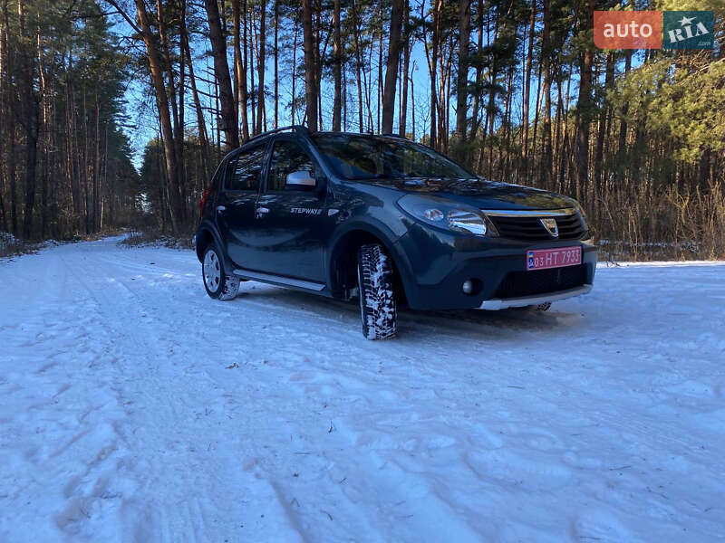 Внедорожник / Кроссовер Dacia Sandero StepWay 2012 в Радивилове фото 45 Внедорожник / Кроссовер Dacia Sandero StepWay 2012 в Радивилове