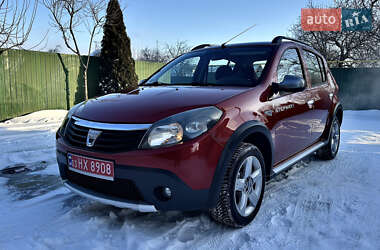 Позашляховик / Кросовер Dacia Sandero StepWay 2011 в Хоролі