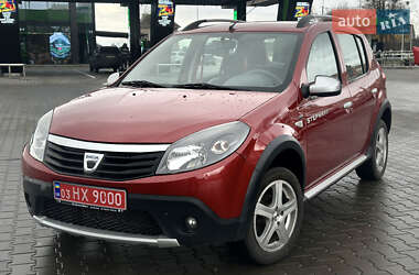 Внедорожник / Кроссовер Dacia Sandero StepWay 2012 в Луцке