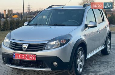 Внедорожник / Кроссовер Dacia Sandero StepWay 2012 в Виннице