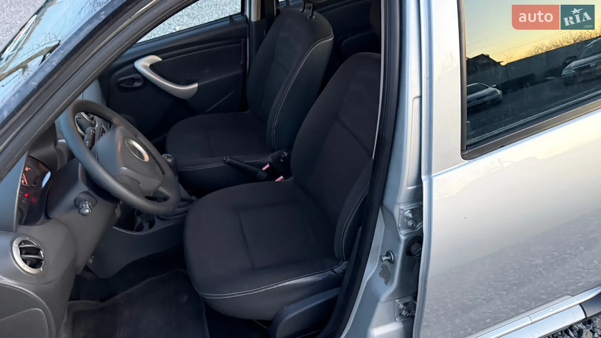 2010 Dacia Sandero - мініатюра 15