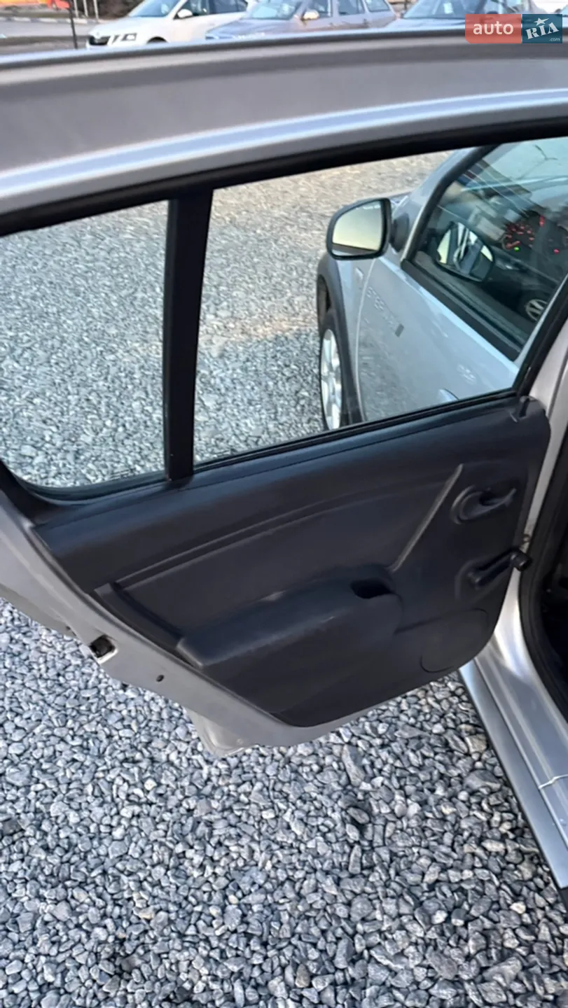 2010 Dacia Sandero - мініатюра 20
