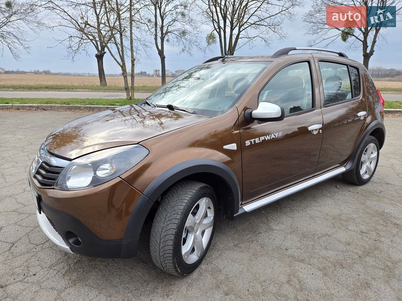 Dacia Sandero StepWay 2012