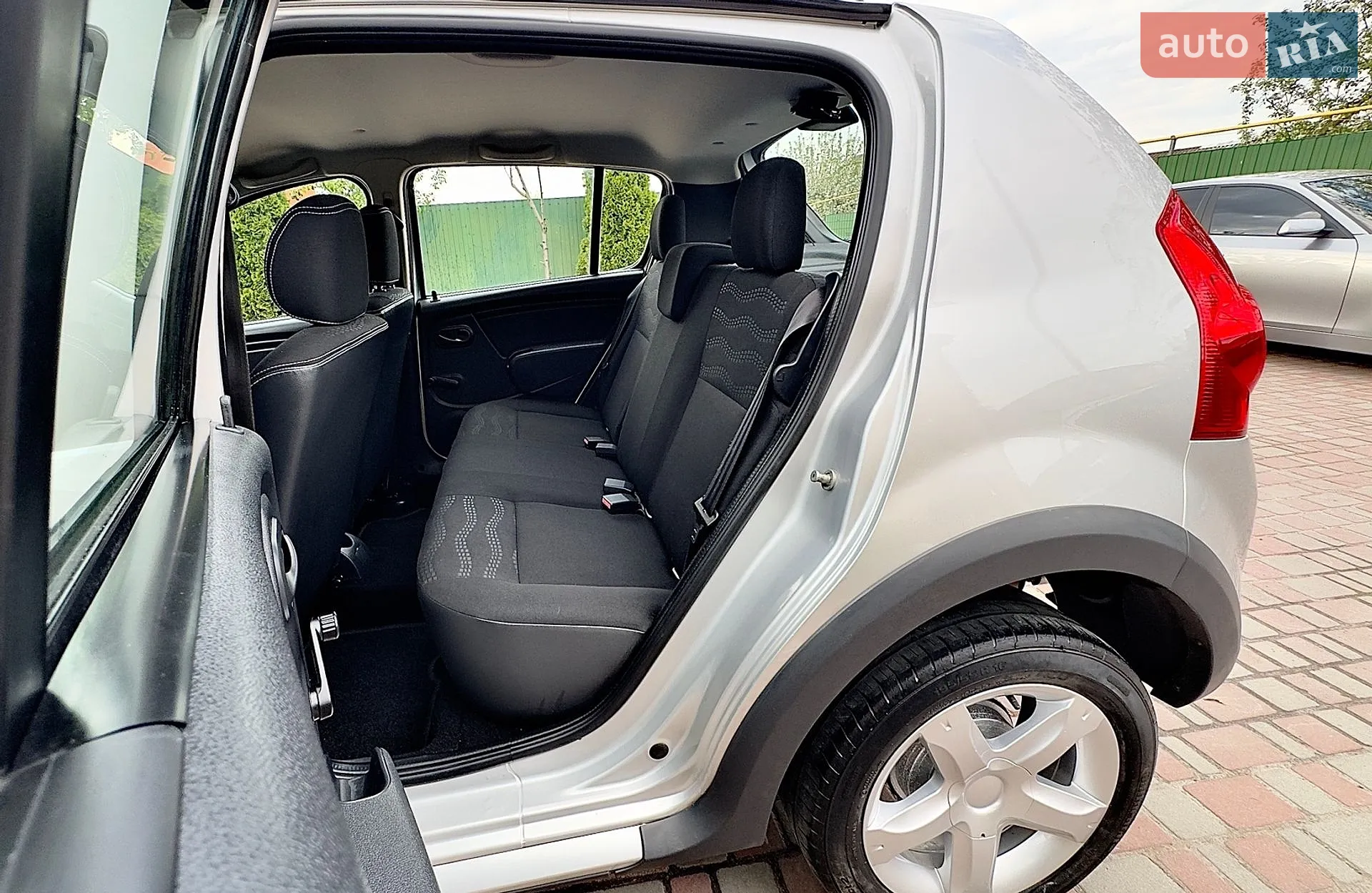 2012 Dacia Sandero - мініатюра 36
