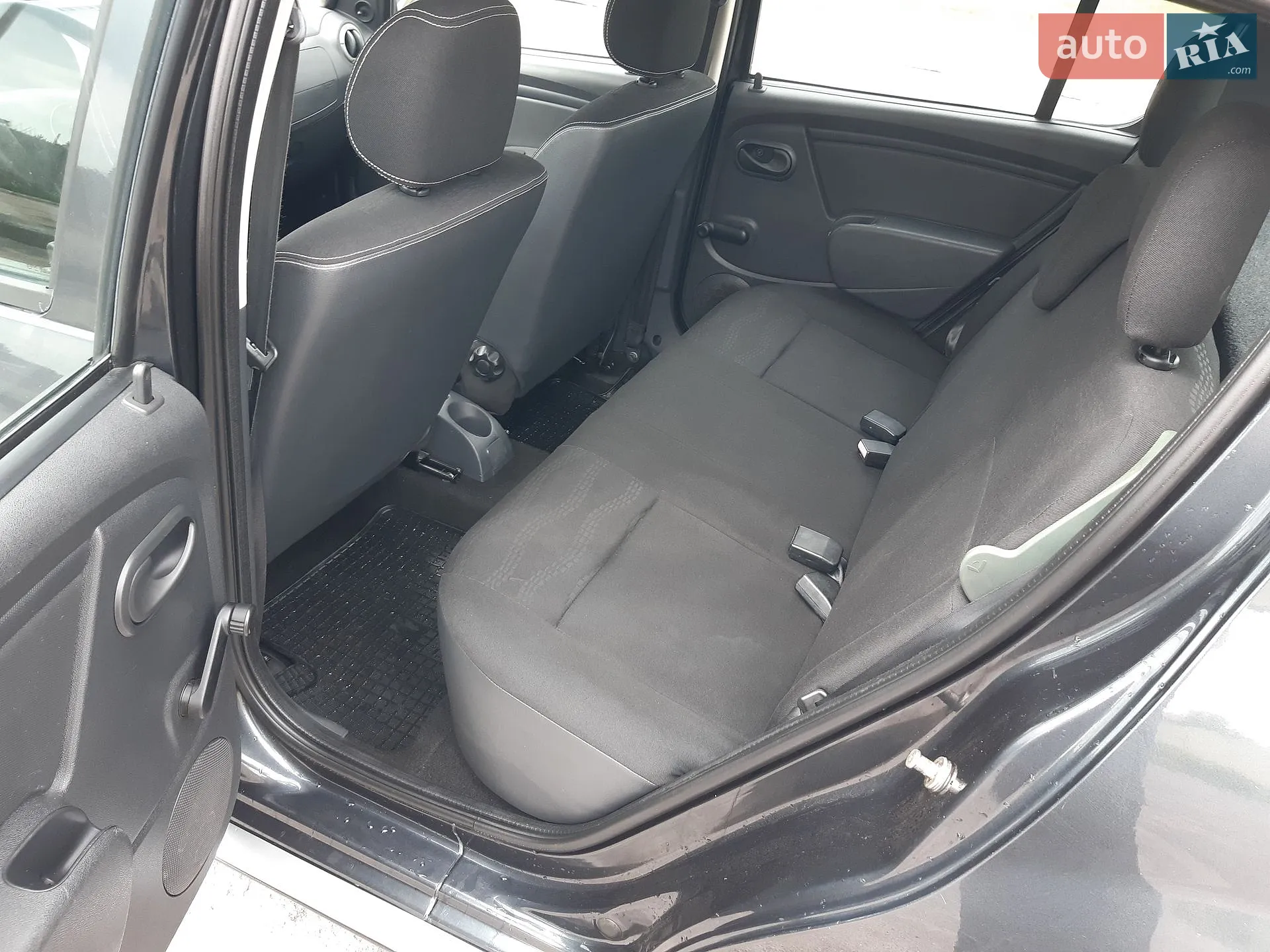 2010 Dacia Sandero - мініатюра 20