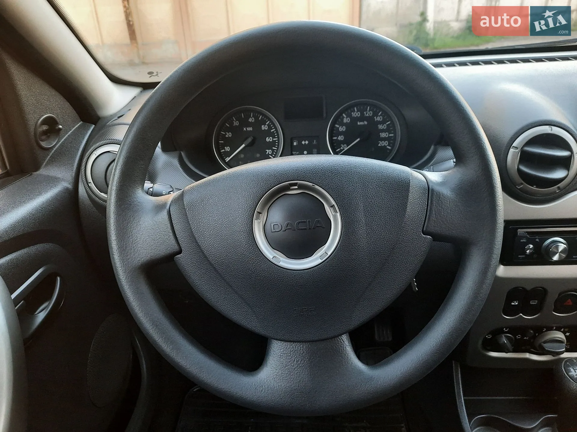 2010 Dacia Sandero - мініатюра 26
