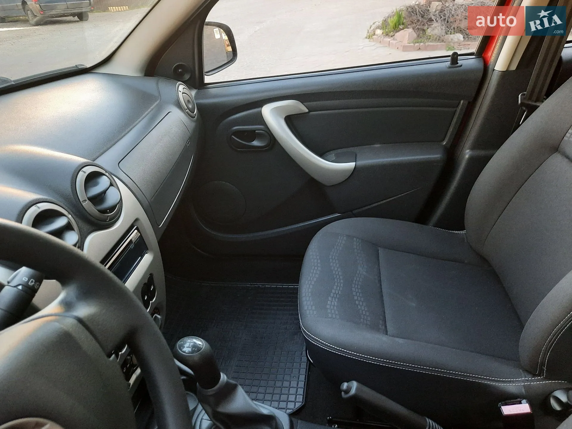 2010 Dacia Sandero - мініатюра 33