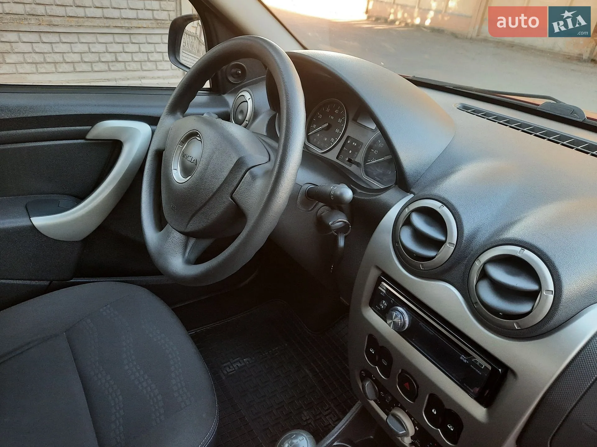 2010 Dacia Sandero - мініатюра 47
