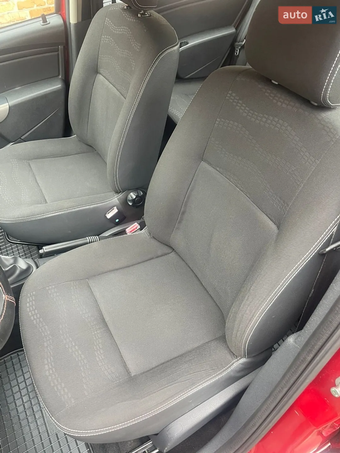 2011 Dacia Sandero - мініатюра 29
