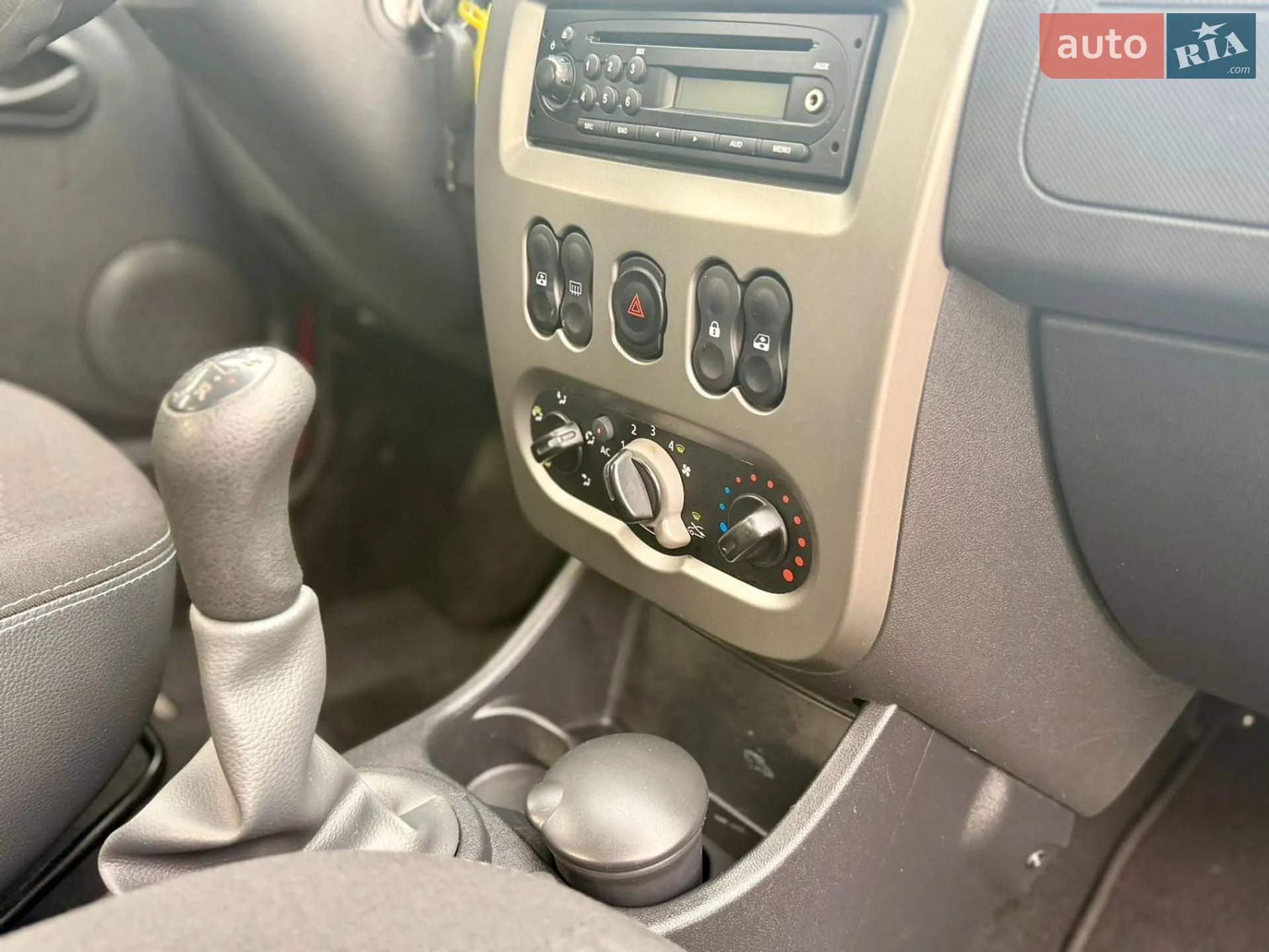 2011 Dacia Sandero - мініатюра 33