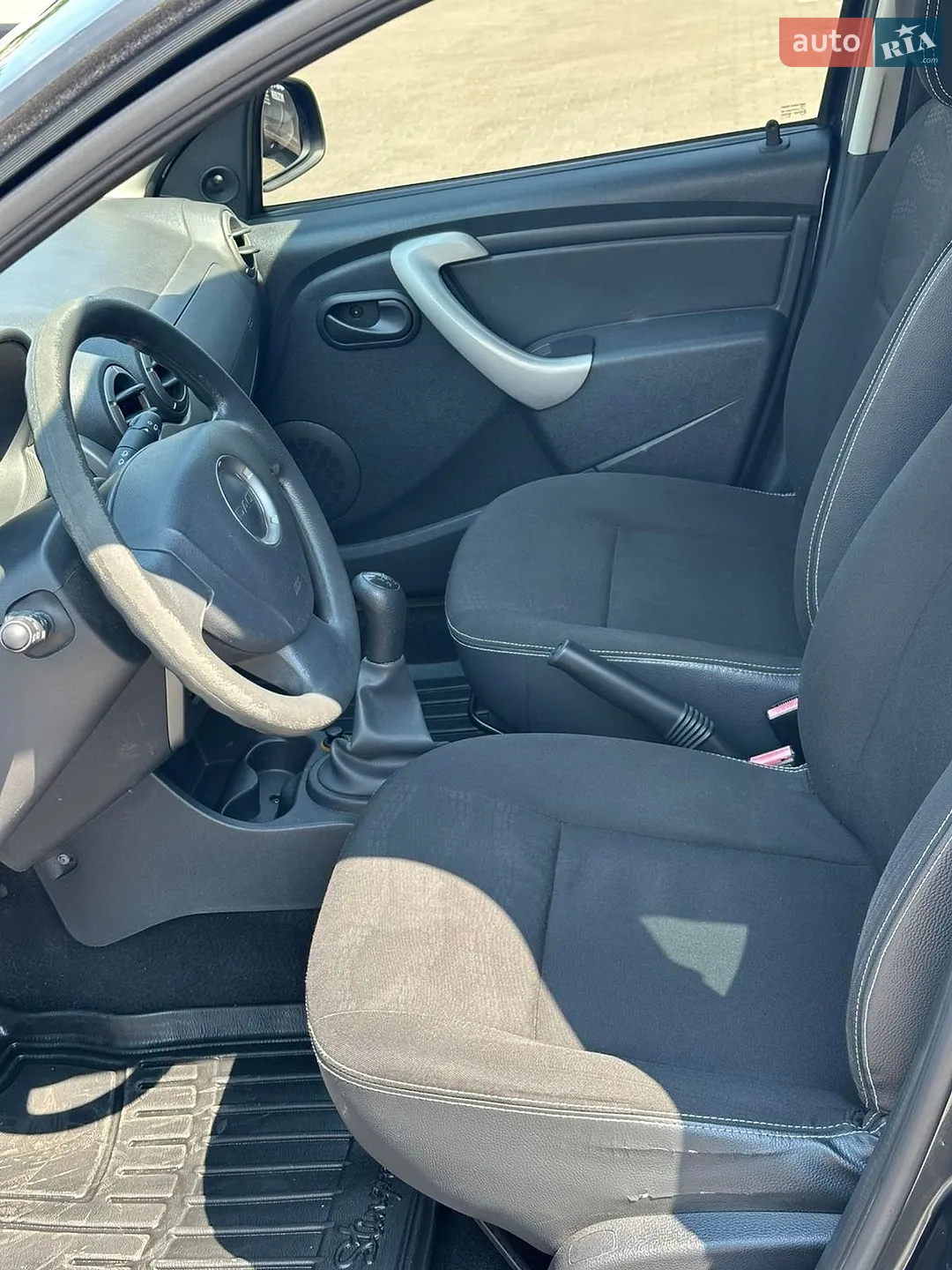 2010 Dacia Sandero - мініатюра 9