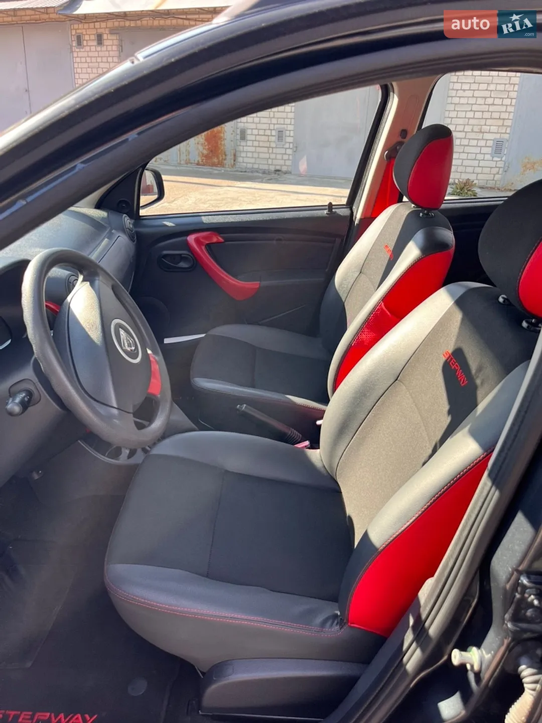 2012 Dacia Sandero - мініатюра 27